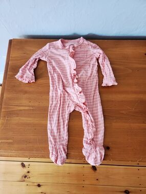 Little Me 0-3 Bamboo Striped Ruffle Front Footie